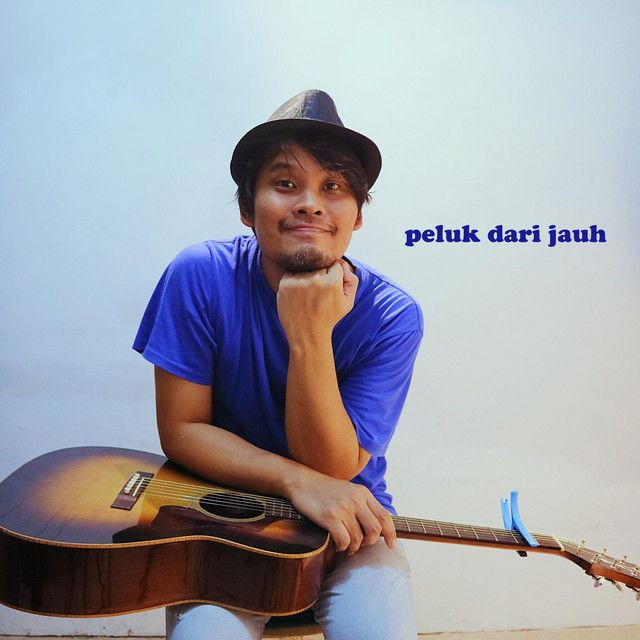 Peluk Dari Jauh