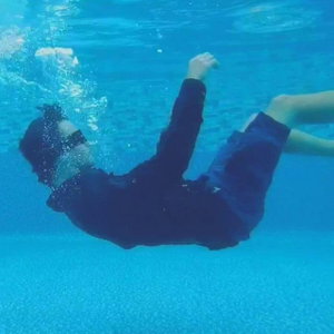 Eyes Underwater