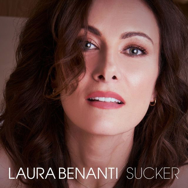 Laura Benanti profile